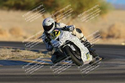 media/Dec-07-2024-CVMA (Sat) [[21c5f1ef85]]/Race 13-Amateur Supersport Middleweight/